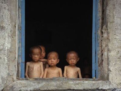 Голодные дети. Северная Корея. Фото: novate.ru