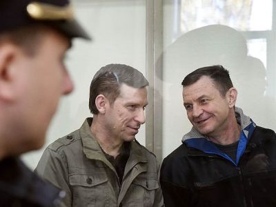Владимир Дудка и Алексей Бессарабов в зале суда. Фото: www.facebook.com/kototuj